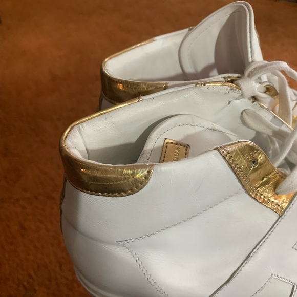 Sneakers - Picture 3 of 5